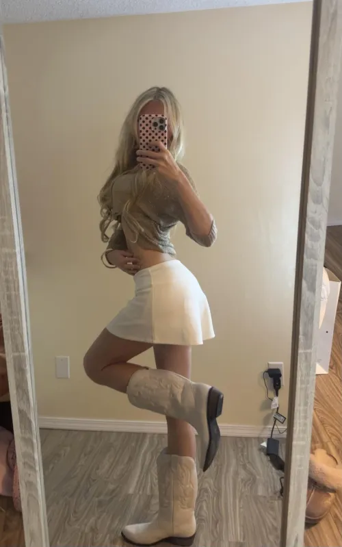 Walking you on a short leash, kicking you in the face and taking every penny you work foryeah you’re not normal anymore you’re my bitch now by goddesssophie111