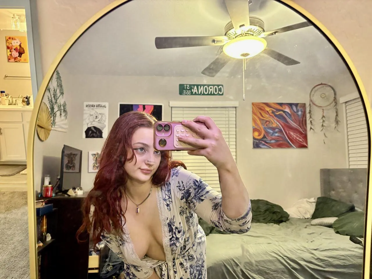 Wanna be your total slut today posted by PizzaDecent932