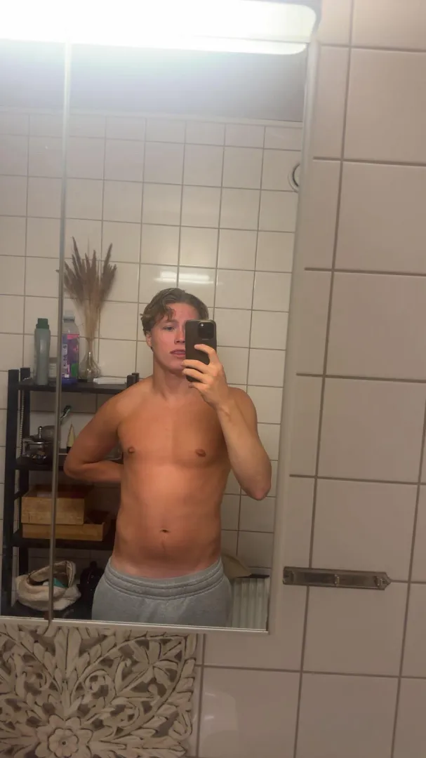 Wanna come to my dorm? posted by Rare_Agency450