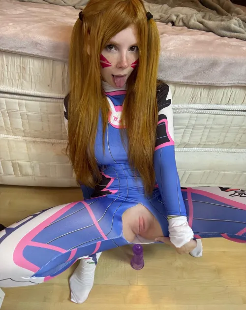 wanna eat a petite gamer girl by petitgoth