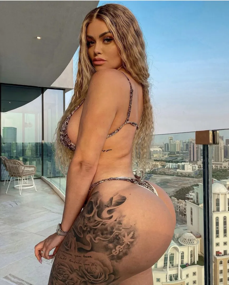 Wanna get even more fake posted by CakeQueenGina