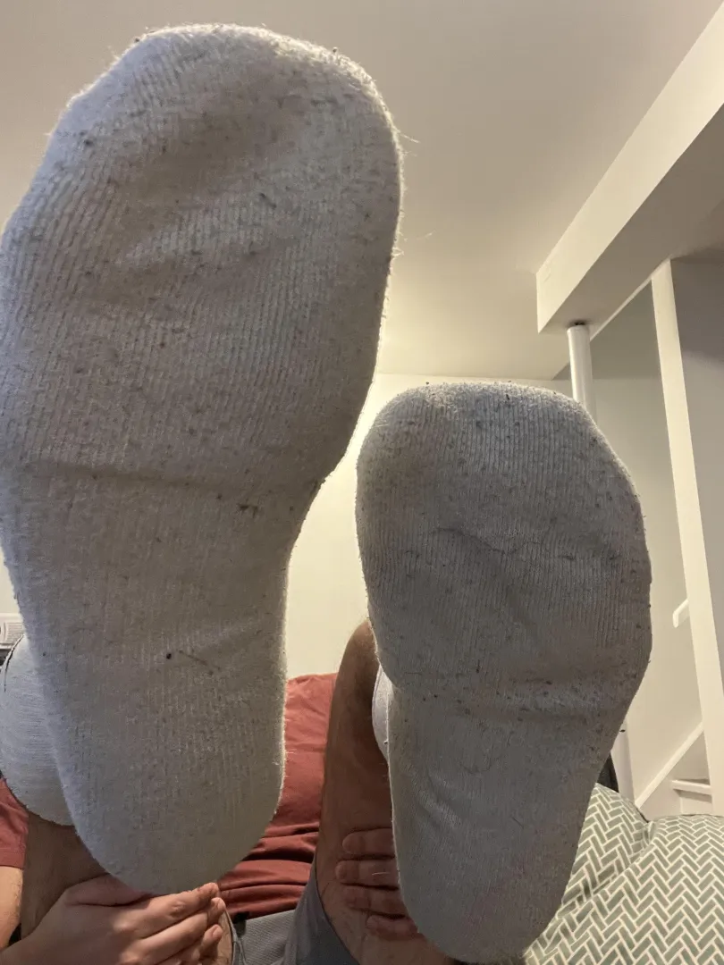 Wanna give me a foot rub? posted by Parking_800