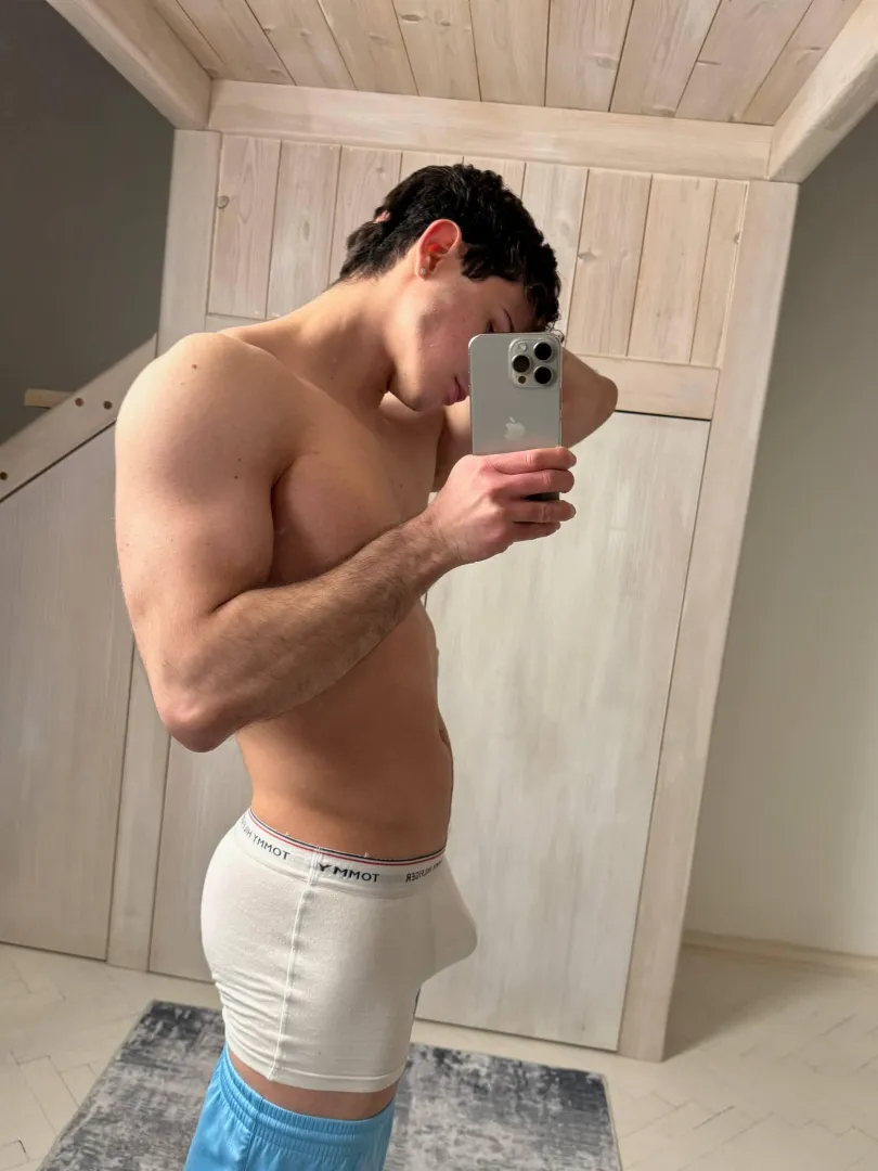 Wanna goon together? posted by Flavio_Morino