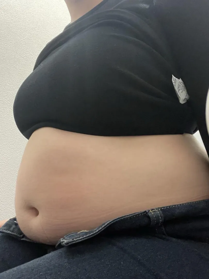 Wanna roleplay feeding the glutton? posted by Eevee_Fox