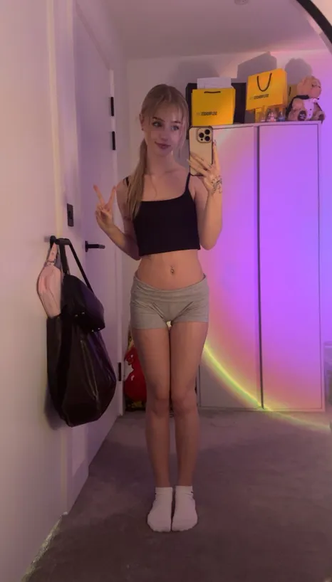 wanna see more photos of me with ponytails? posted by Differaaa