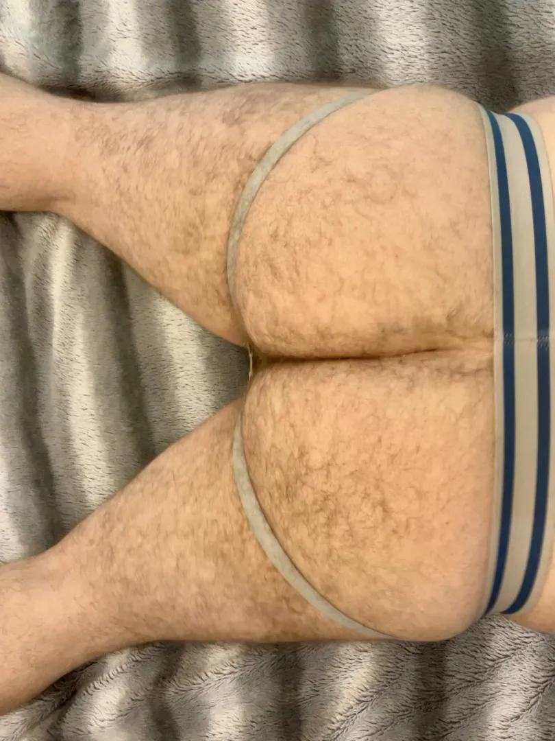 Wanna snack on this juicy peach?  posted by Stinkybearskin