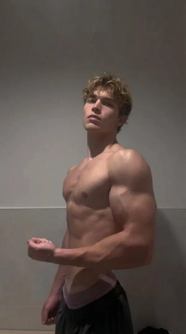 Wanna touch it? posted by martinisfit