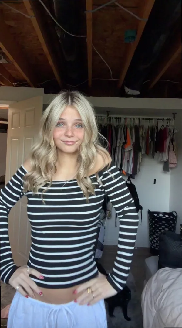 wanna turn me into your dirty slut? posted by orcus74