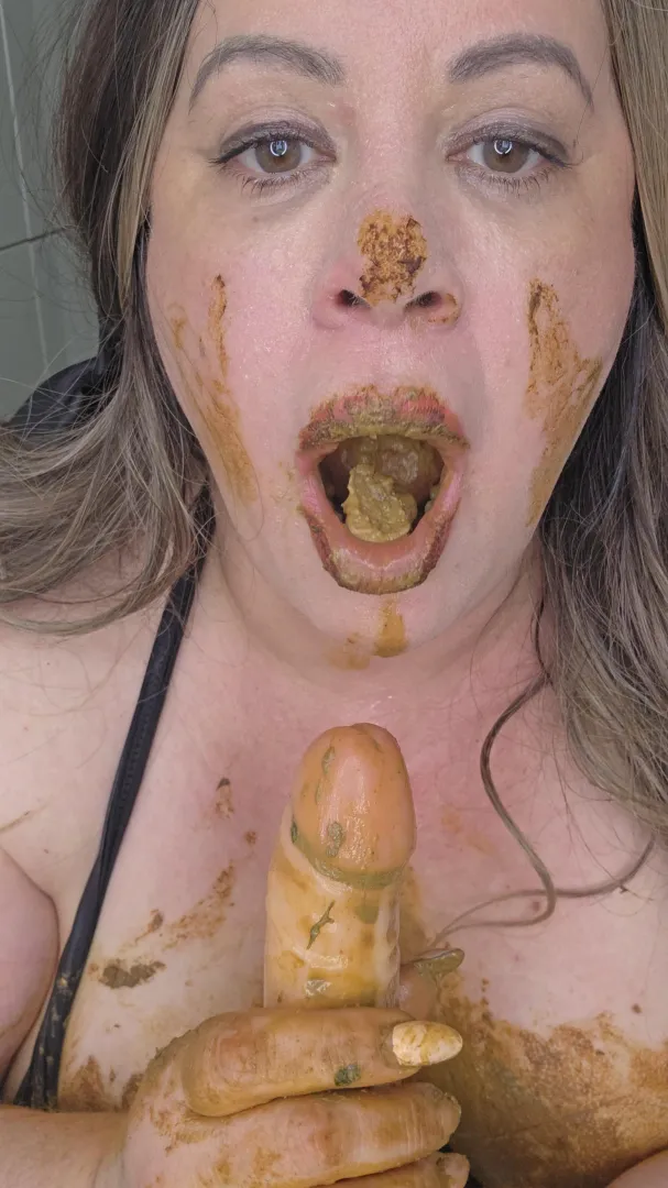 Wanna watch me swallow? posted by bbwnicoleann