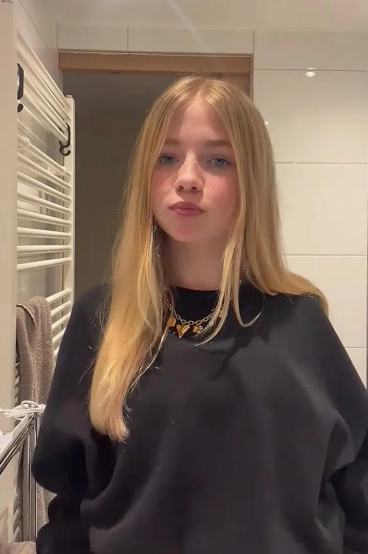 want a dominant dude to make me his naughty toy posted by TheGingerSnafu