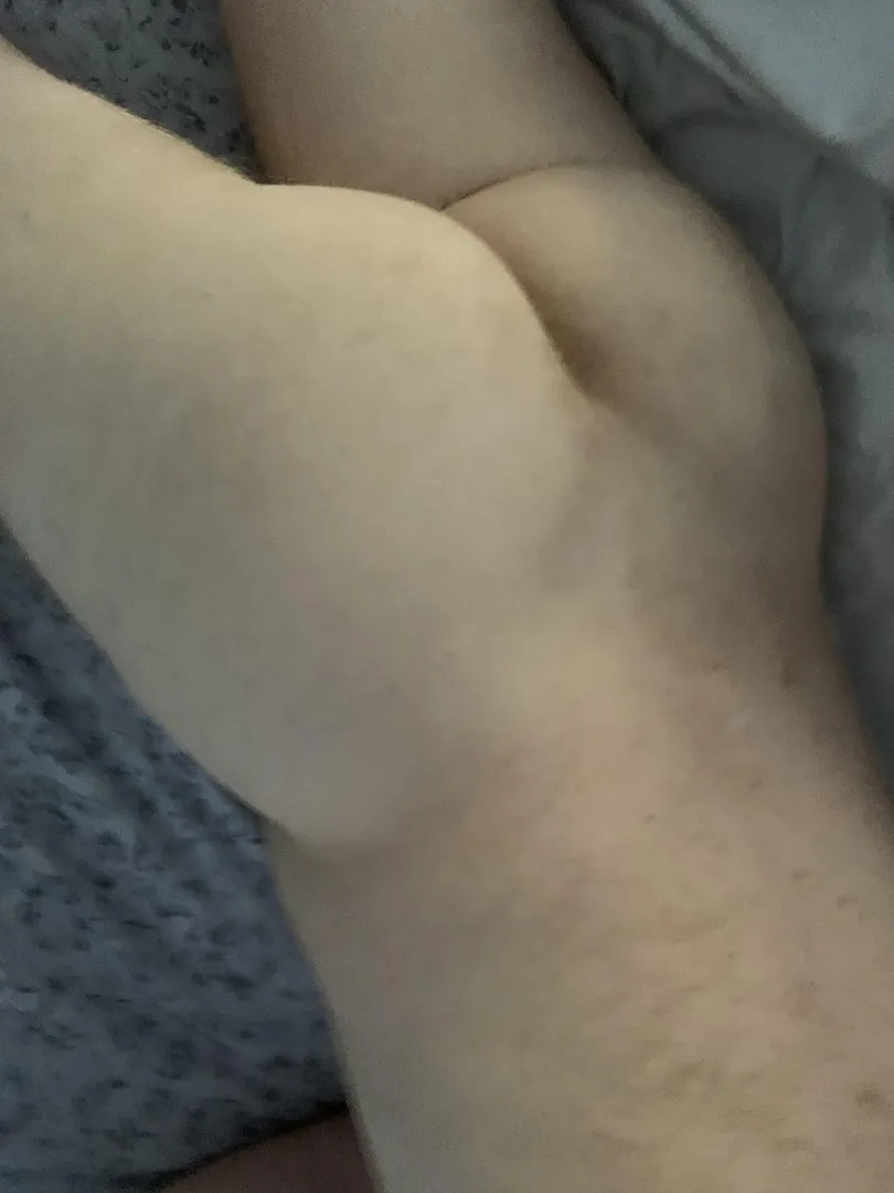 Want married/straight/attached guys I can service regularly M4M posted by oral_addiction