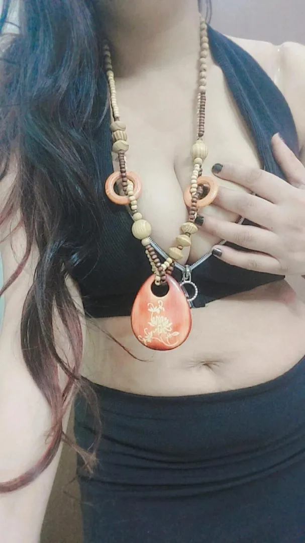 Want me fast? 23F — just “Aded” and I’ll send the nudes in 1–3 min.ask me anything snap: ynliviiaaq posted by Odd-Machine5186