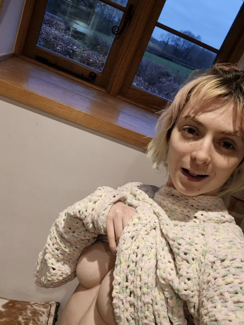 Want to come and join me tonight ? posted by LilyBlack1001