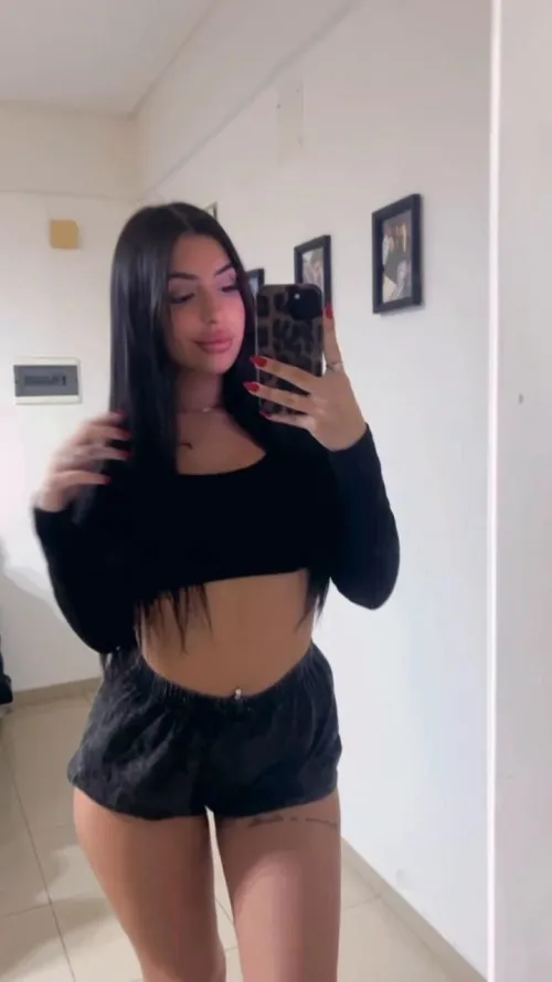 want to feel a real man take control. can you handle a needy 21yo? by dreamyrose_nl