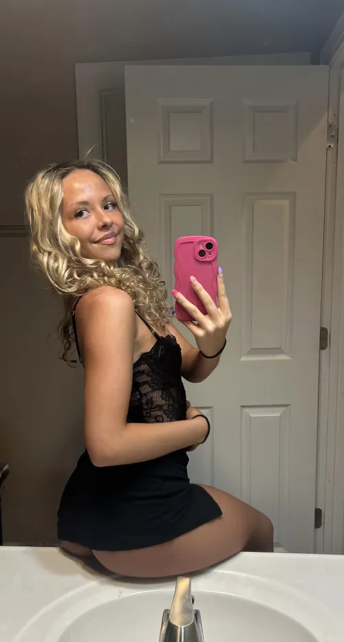 Want your mouth watering so I put it to work by 1_Tiny_1