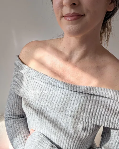 warm sunlight on a cool morning by littlegothinheels