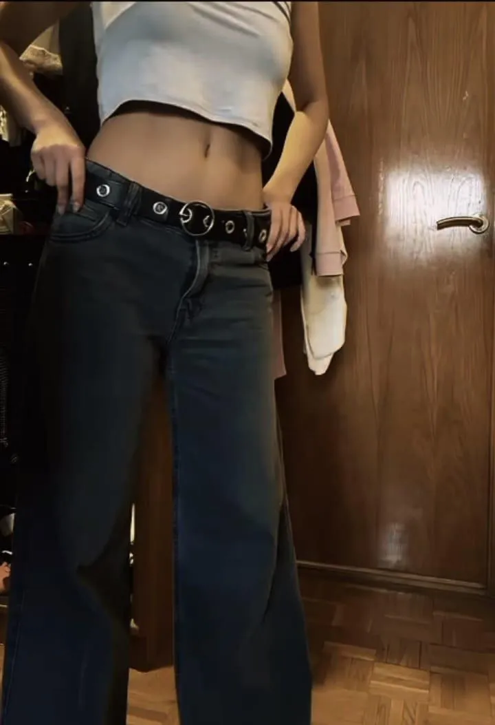 Warm weather means showing belly posted by fitgirl_mine