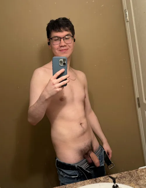 Was getting ready to shower but my buddy asked for a pic lol by Average-watermelon