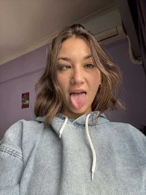 watch my eyes roll for you, and tongue twirl in desperation by No-Scientist00