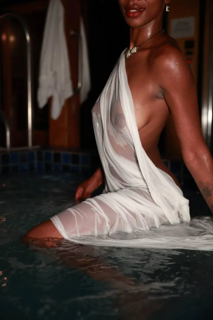 water goddess posted by sveltegoddess_