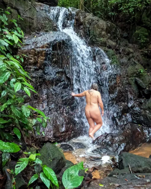 Waterfall by naturalmentelindinha