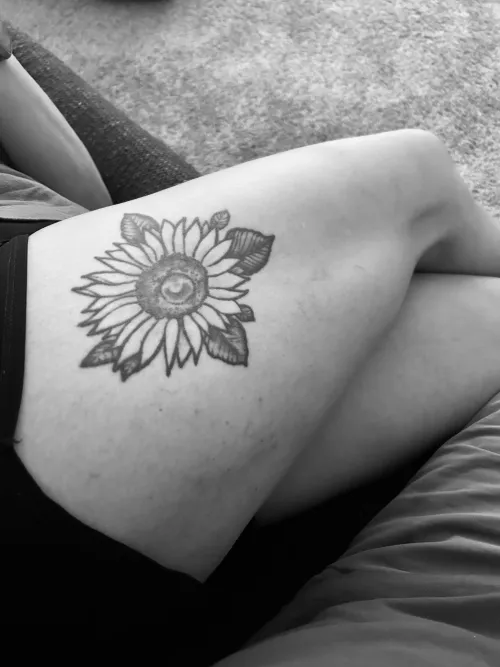 We had chicken for dinner tonight. He’ll be having thighs for dessert later  by Kmmc1976