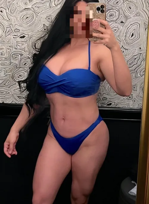 We will be out and about this weekend any hot couples want to grab a drink? Preferably couples in there 30s by funlatincpl25