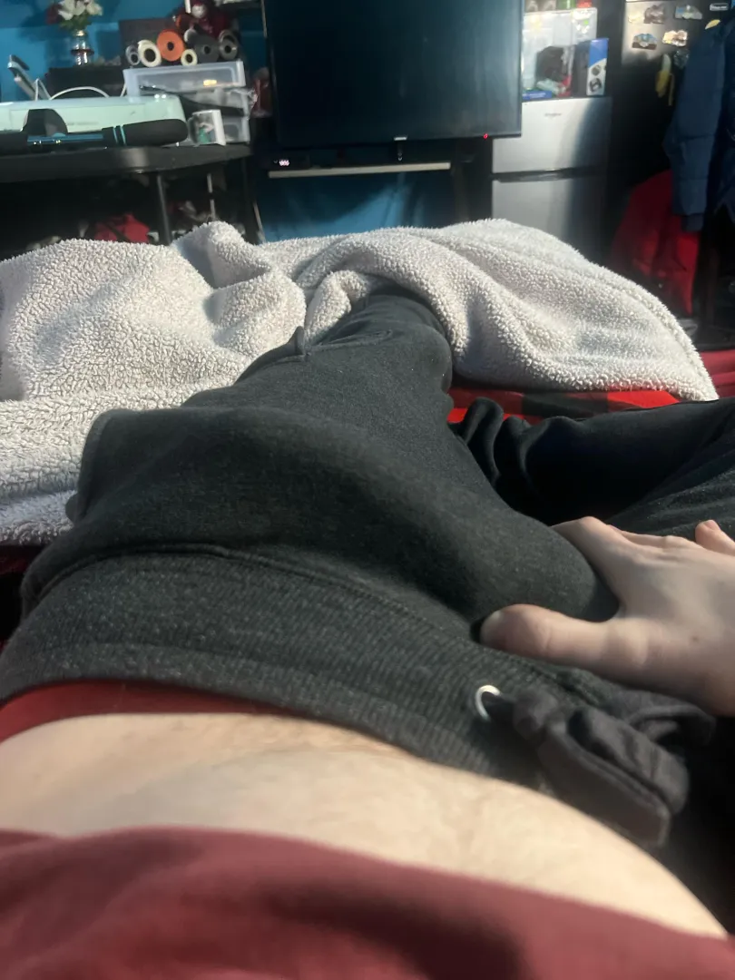 Weapon in my pants posted by Aeross422