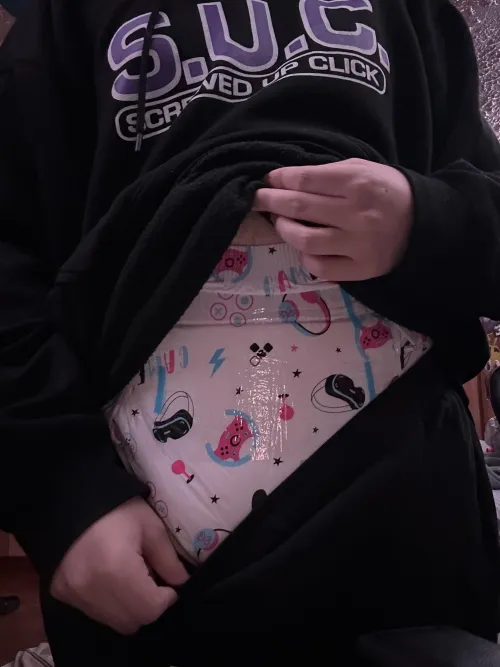 Wearing another one of my new ABDL diapers under my favorite hoodie and pants by landoonmywrist