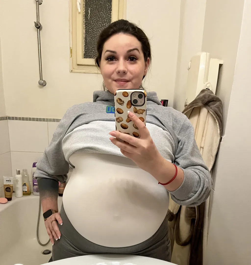 Weekend full of stuffing = outie visible through clothes ❤️ posted by HellysBigFatStash