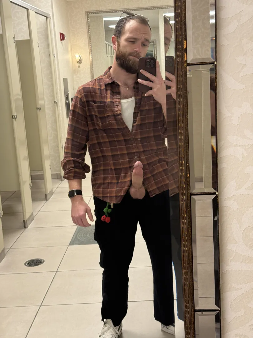 Well hello posted by XXXonabeach