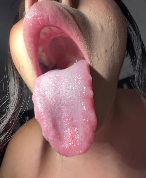 We’ll see if you’re enough to take away this giant’s hunger!! by Aikow__