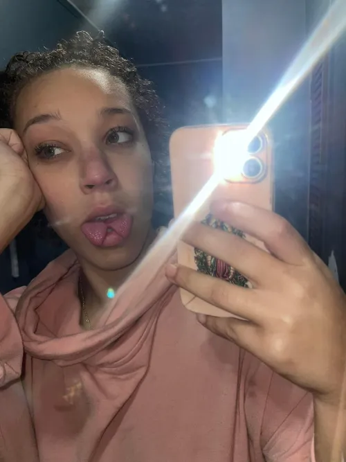 Well-mannered, not harmless  by delphiraexo