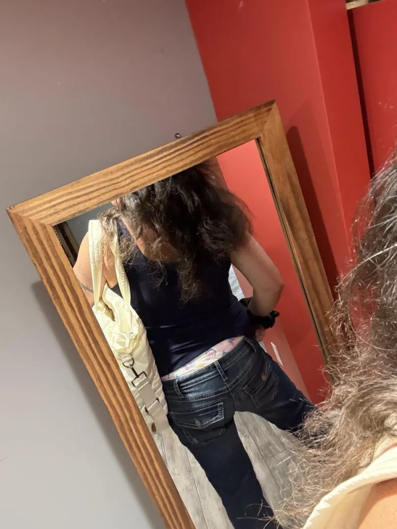 Were going shopping, how your POV ?!?  posted by differentbella