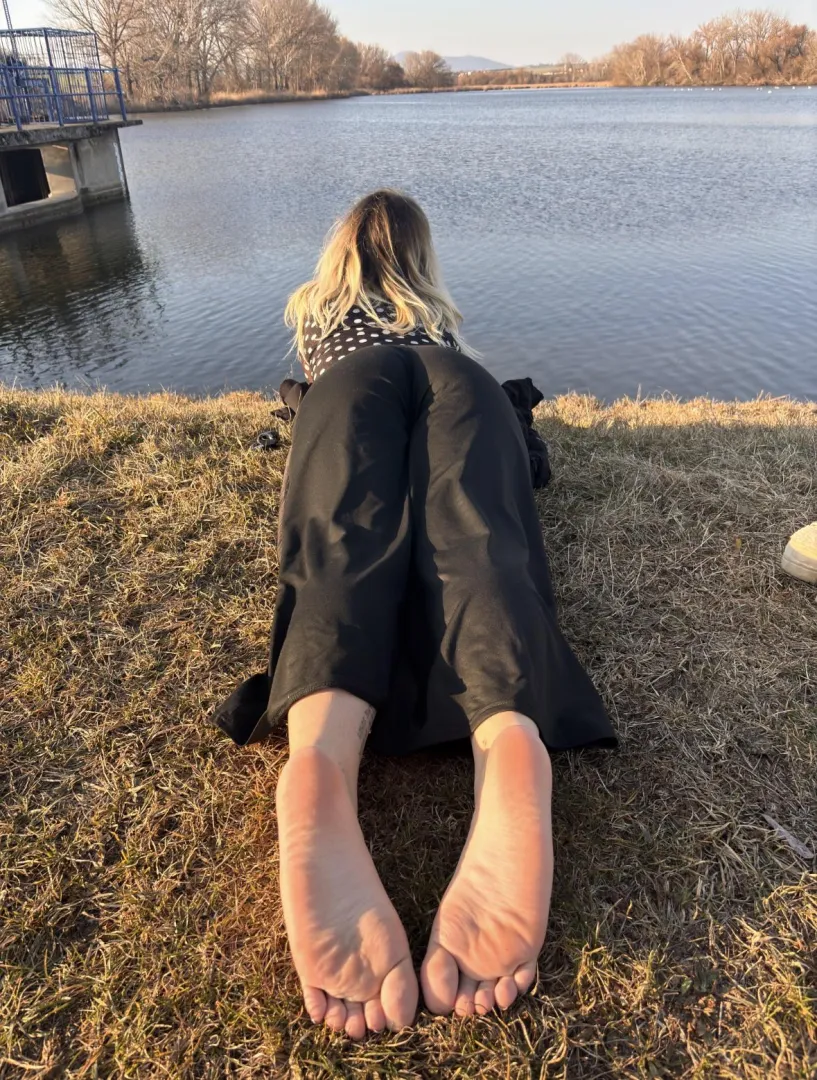 What caught your eye first ? posted by ToesGoddess