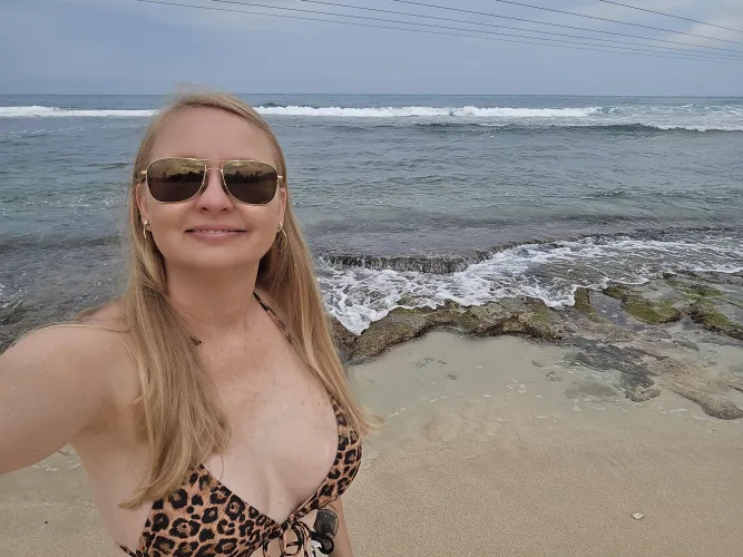 What could we do at this secluded beach by ModelCitisins