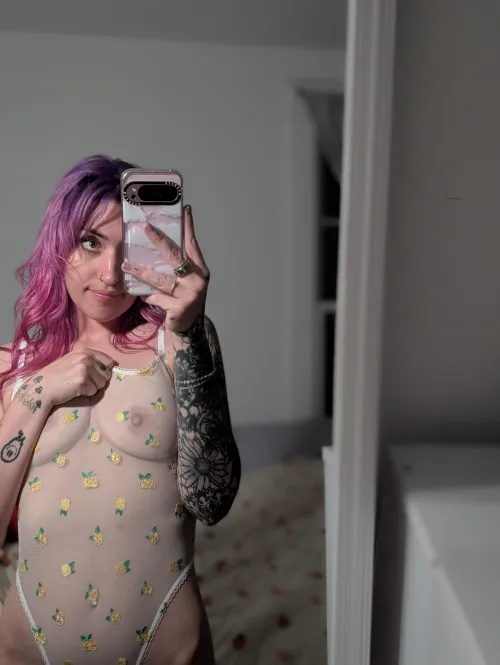 What did you notice first? by L_Uh_Sweet