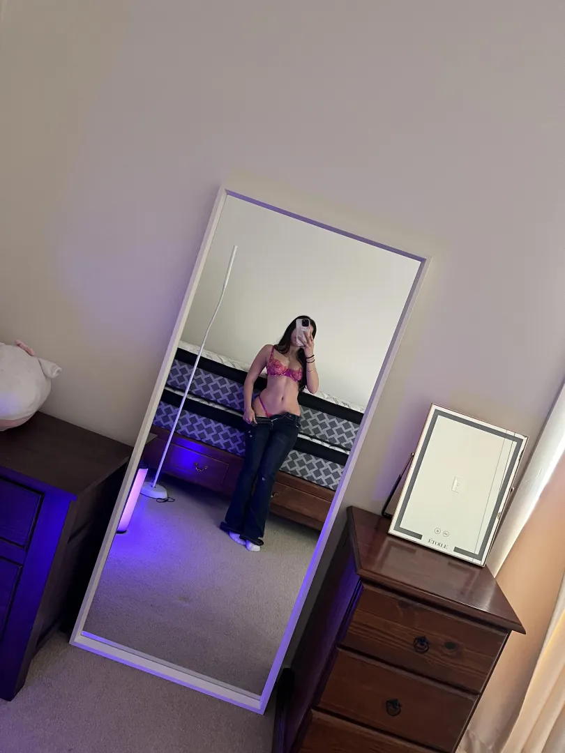 What do I want on my stomach.. wrong answers only posted by xhotbunnyx