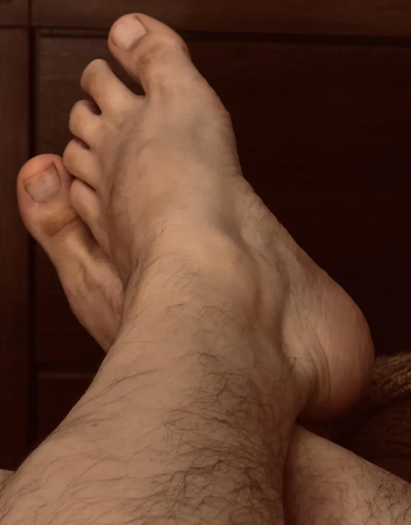 What do y’all think about my feet? posted by satx007