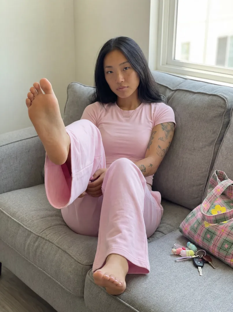 what do you like about my feet. be honest posted by urGirlYuna