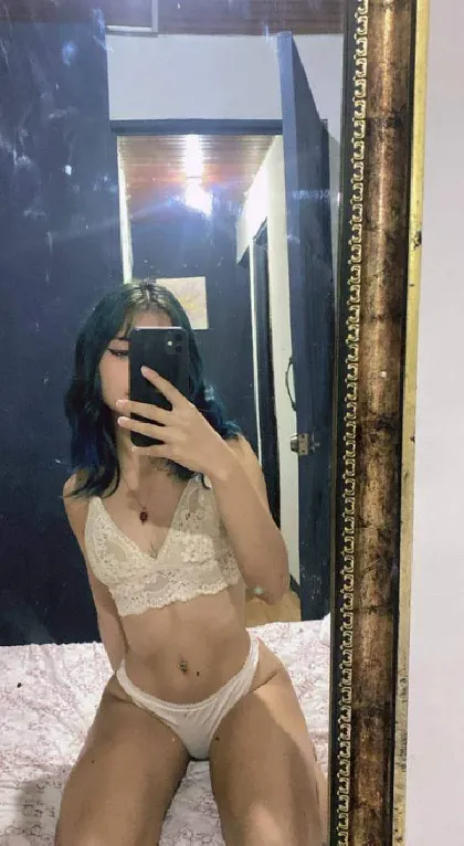 What do you see? snapchat:harpiepearly posted by Dear_Association_664