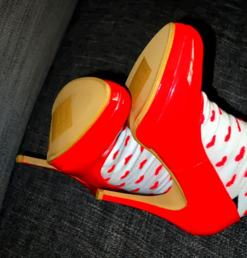 What do you think of these combinaison for Valentine day ? by misskatefeet1