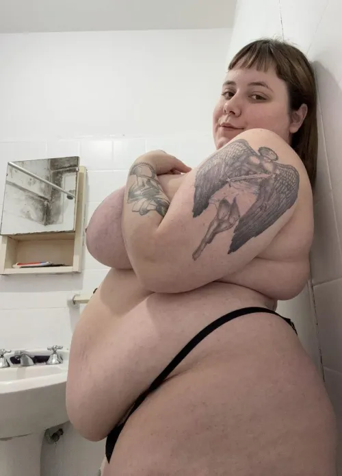 What if I jiggle so much you can’t keep your hands still—still game? Y or N? by GlintOfTrouble