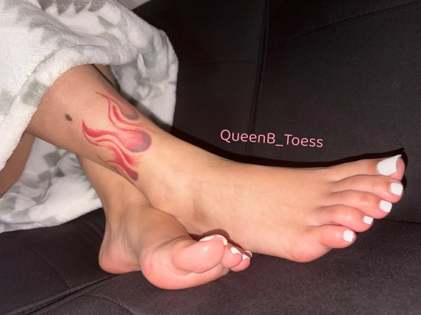 What Is It About White Toes ?  posted by QueenB_Toess
