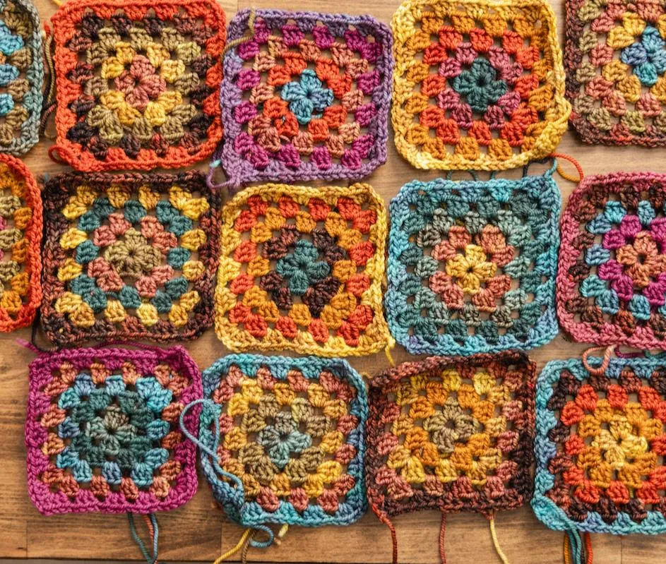 What is this pattern? I've looked all over the internet and can't find anything that looks like it posted by lasserna