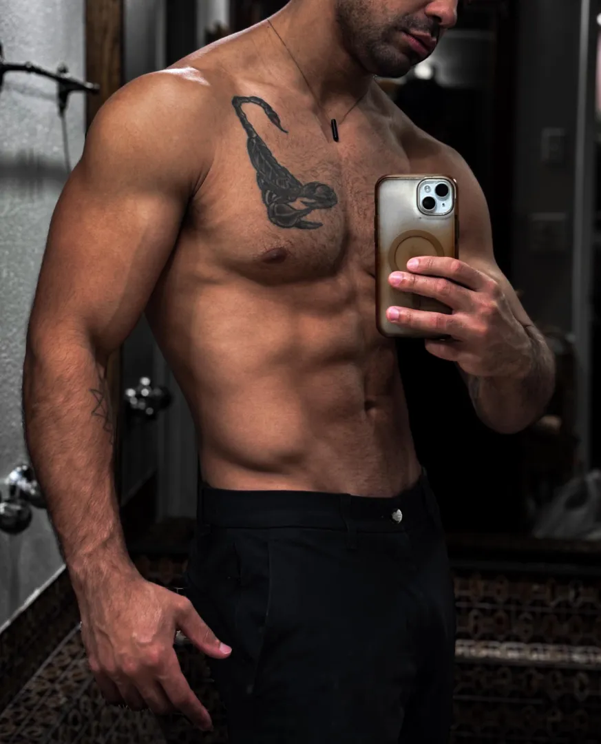 What makes v attractive? posted by midnightsosa