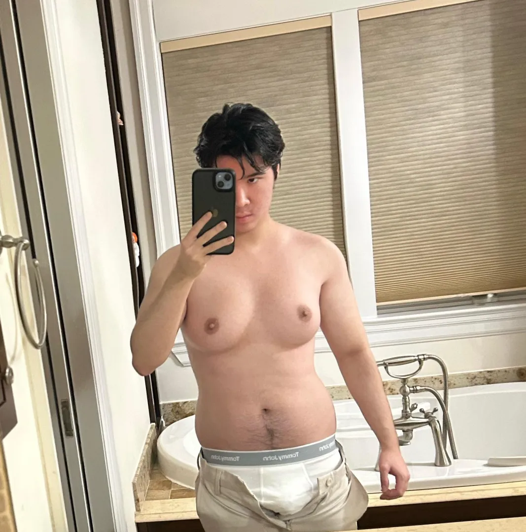 What muscle group should I focus on more? posted by Slvttyotter