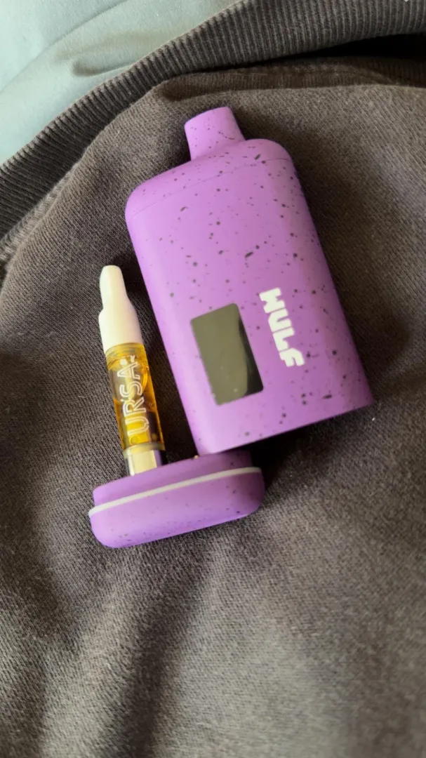 What poison are yall vaping on? (URSA - solvent rosin cart PAPAYA ) posted by BrianWD02