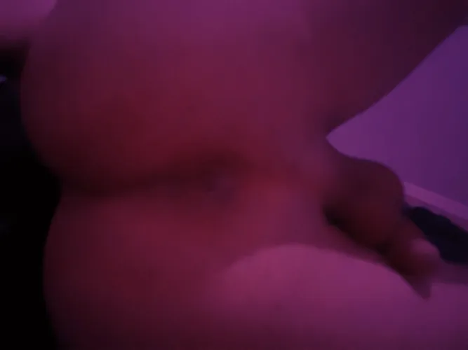 What r u doing if I send you this pic? by Extension-Bed-8601