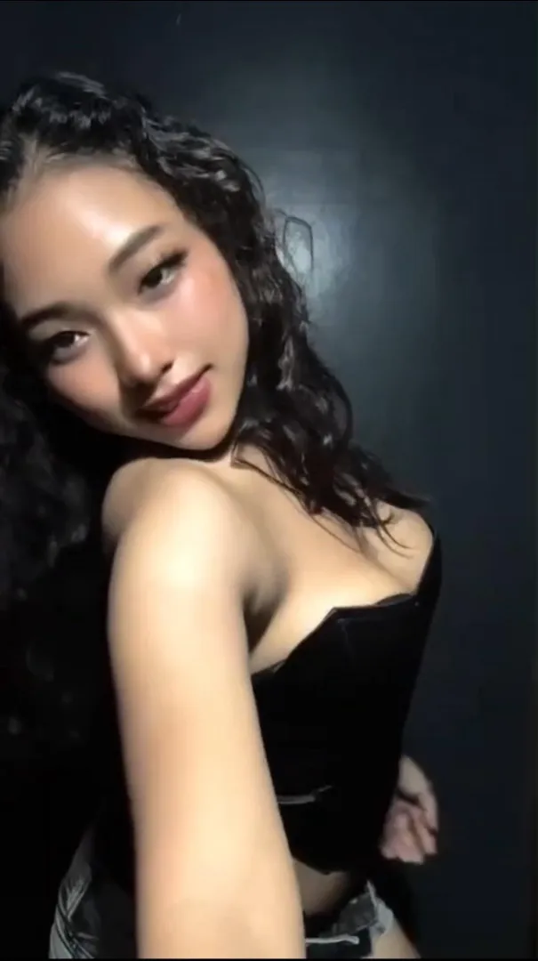 what would u do to me? posted by thesirenlunaa